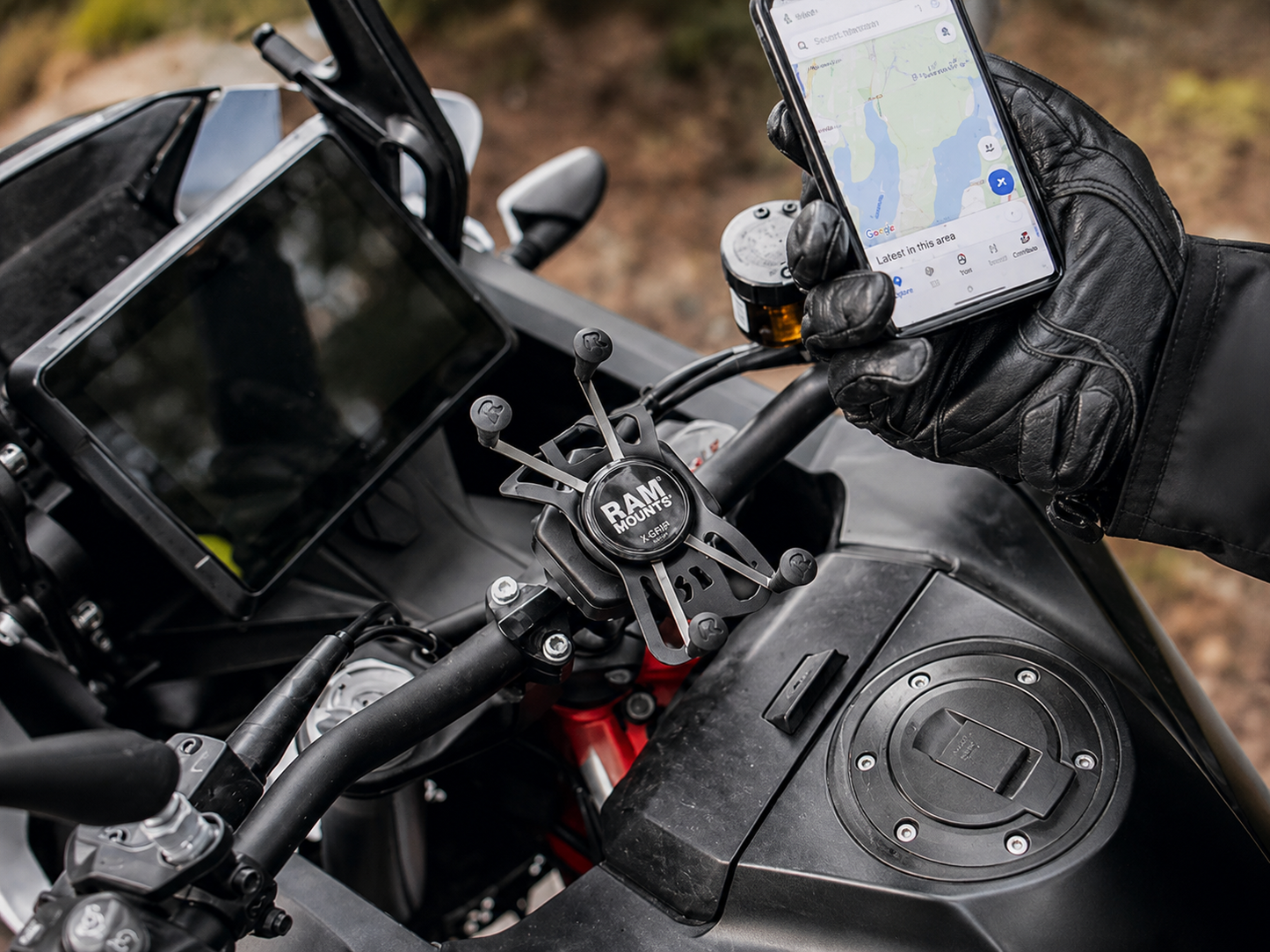RAM Mount X-Grip XL met Vibe-Safe en Tough-Claw stuurklem voor motor RAM-HOL-UN10-462-400