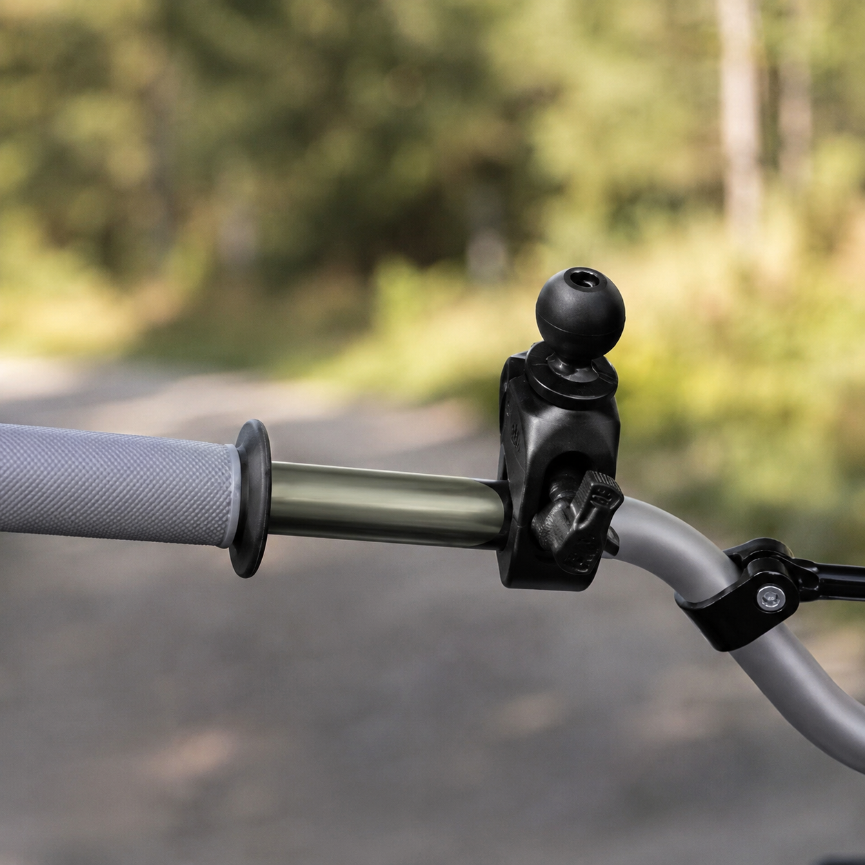 Support universel Tough-Claw RAM Mount - RAP-B-400U